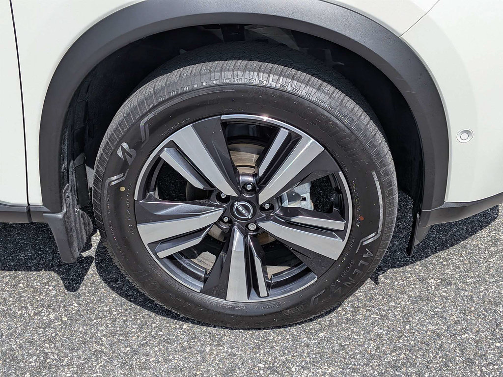 Used 2023 Nissan Rogue Platinum w/ Platinum Premium Package FWD image 10