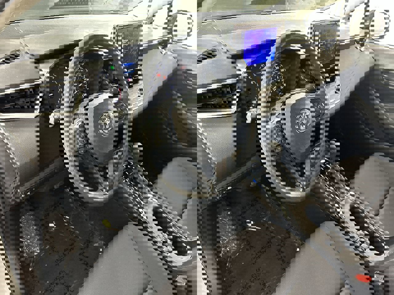 Used 2024 Toyota Corolla LE image 12