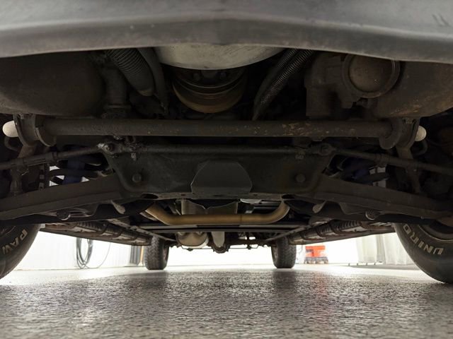 Used 1999 Chevrolet Suburban 2WD image 30