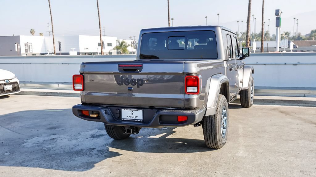 New 2026 Jeep Gladiator Sport AWD/4WD image 9