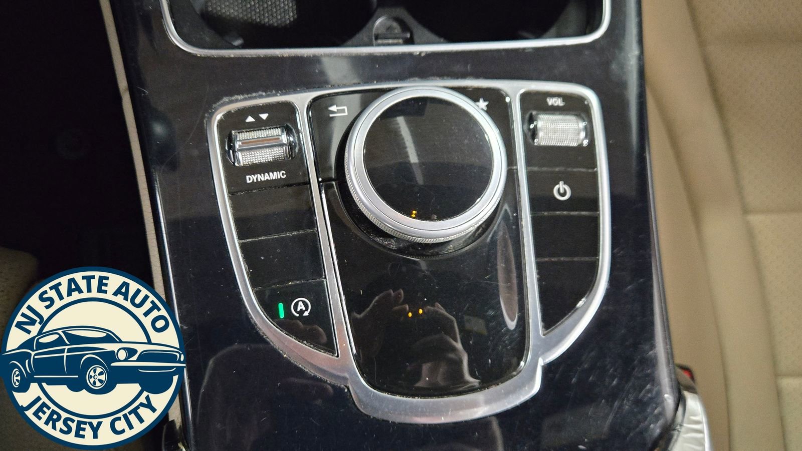 Used 2018 Mercedes-Benz C 300 4MATIC Sedan w/ Premium Package image 18