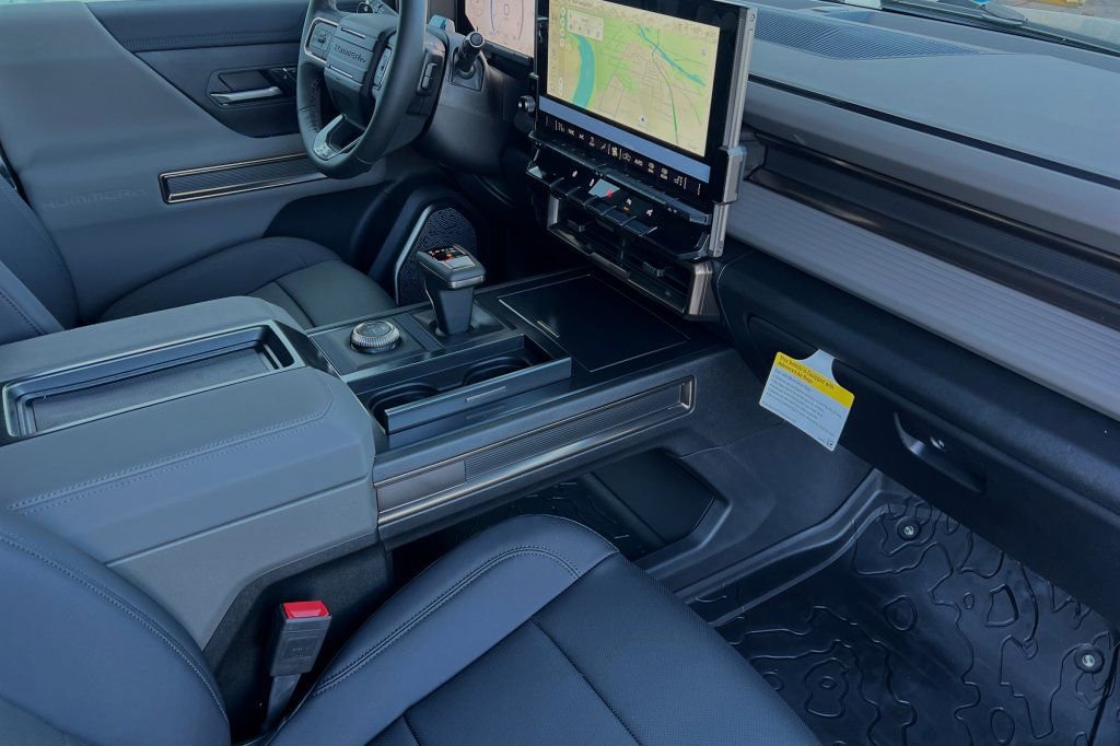 New 2025 GMC Hummer EV 2X image 13