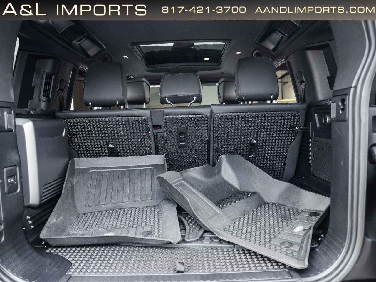 Used 2023 Land Rover Defender 110 X-Dynamic SE AWD/4WD image 64