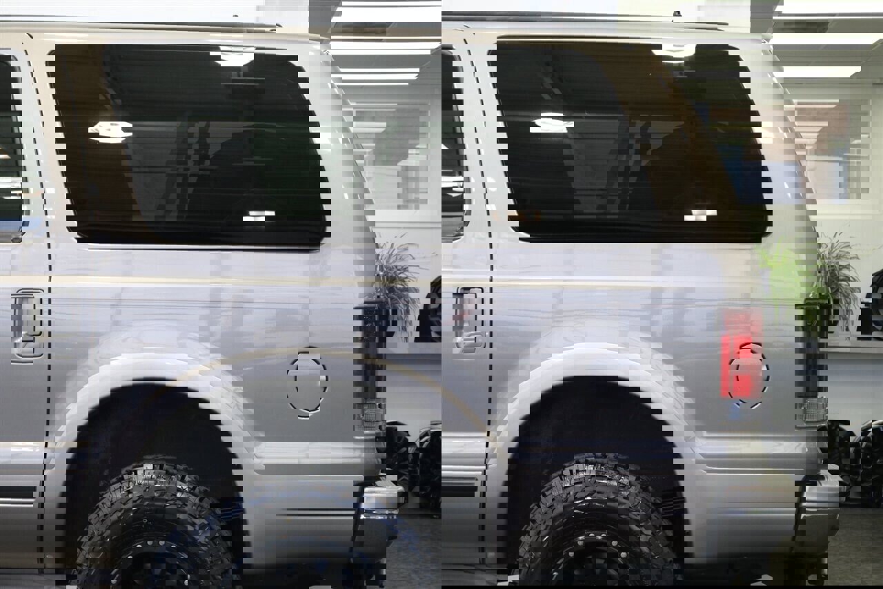 Used 2002 Ford Excursion Limited image 50
