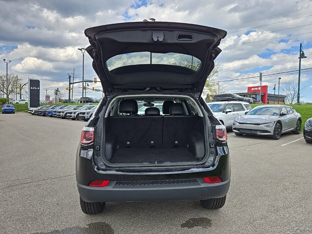Used 2019 Jeep Compass Latitude w/ Popular Equipment Group AWD/4WD image 29