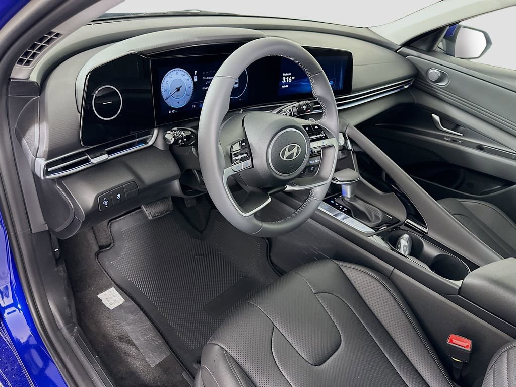 New 2026 Hyundai Elantra Limited image 9
