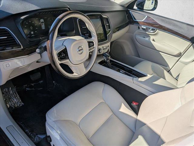Used 2016 Volvo XC90 T6 Momentum w/ Momentum Plus Package image 10