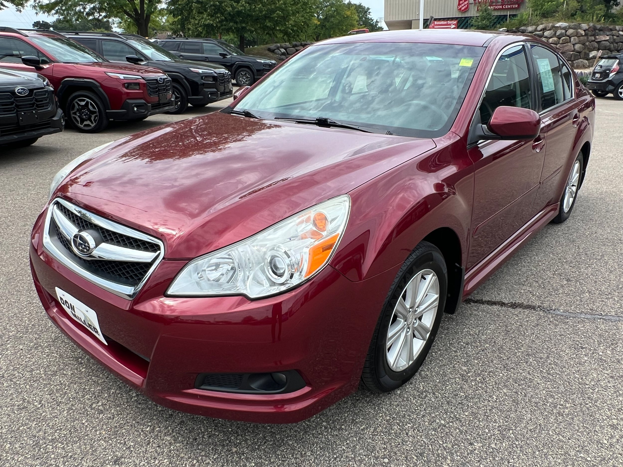 Used 2012 Subaru Legacy 2.5i w/ Alloy Wheel Pkg AWD/4WD image 3
