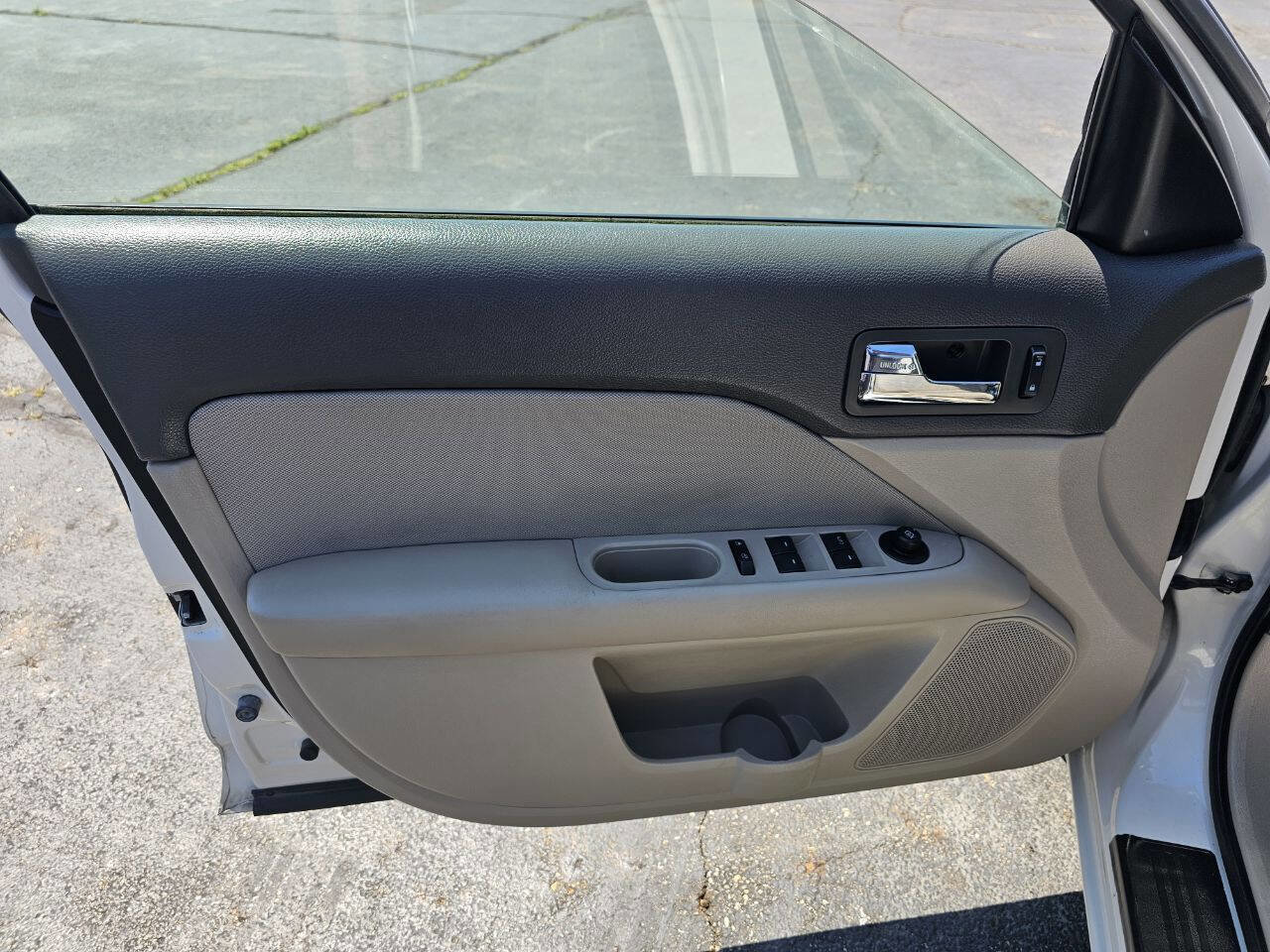 Used 2010 Ford Fusion S image 19