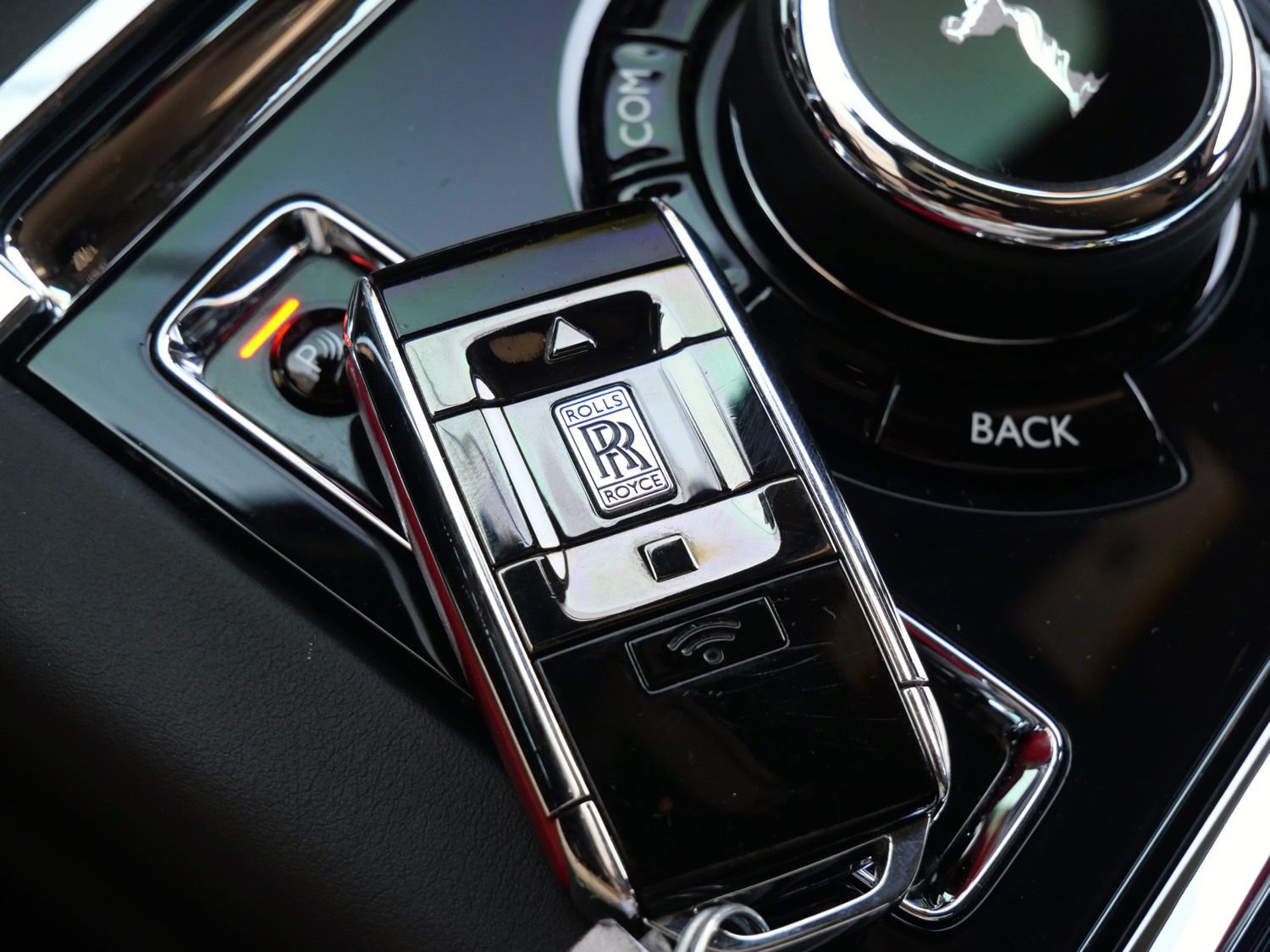 Used 2023 Rolls-Royce Cullinan AWD/4WD image 33