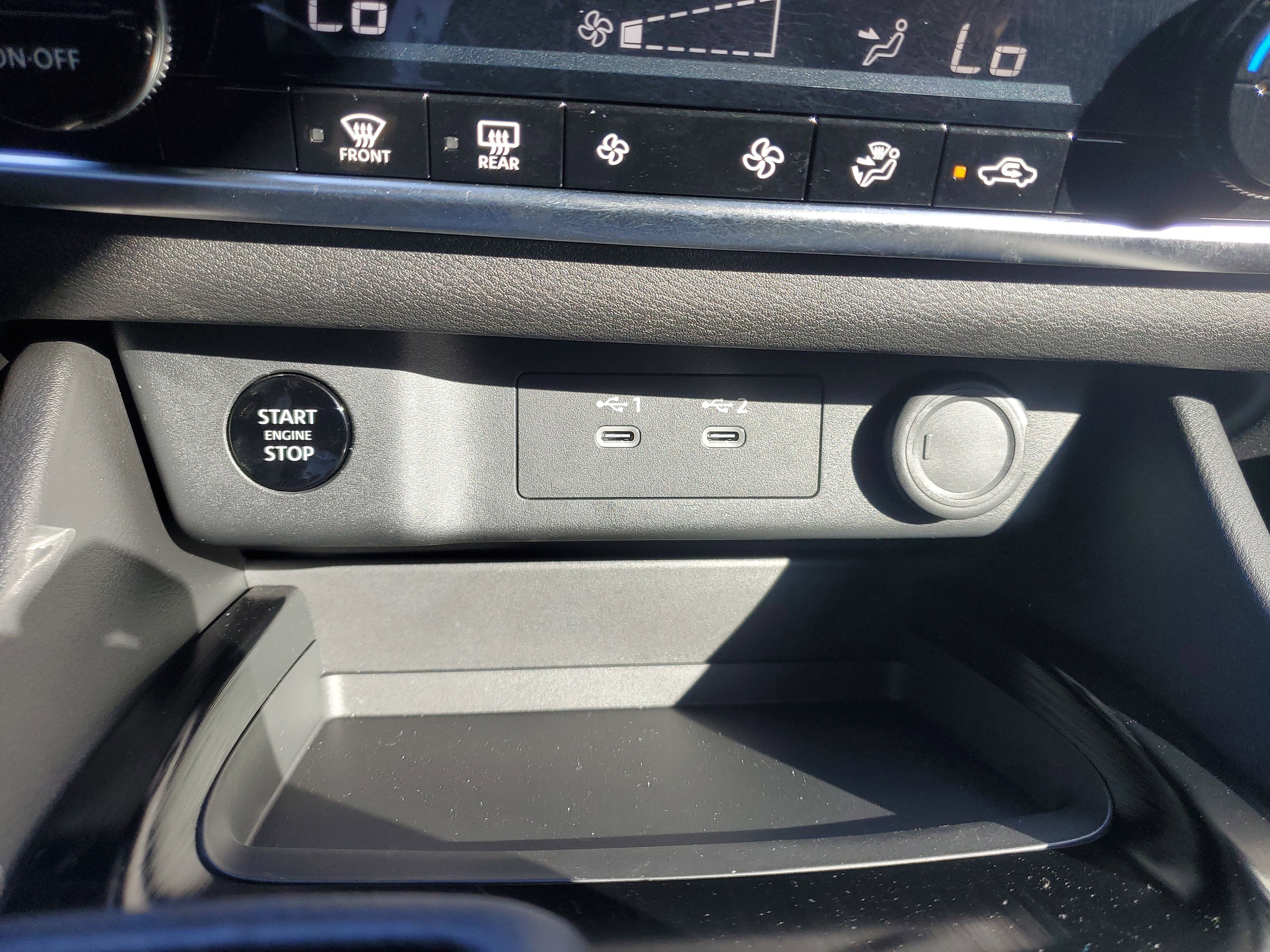 Used 2024 Nissan Rogue SV image 22