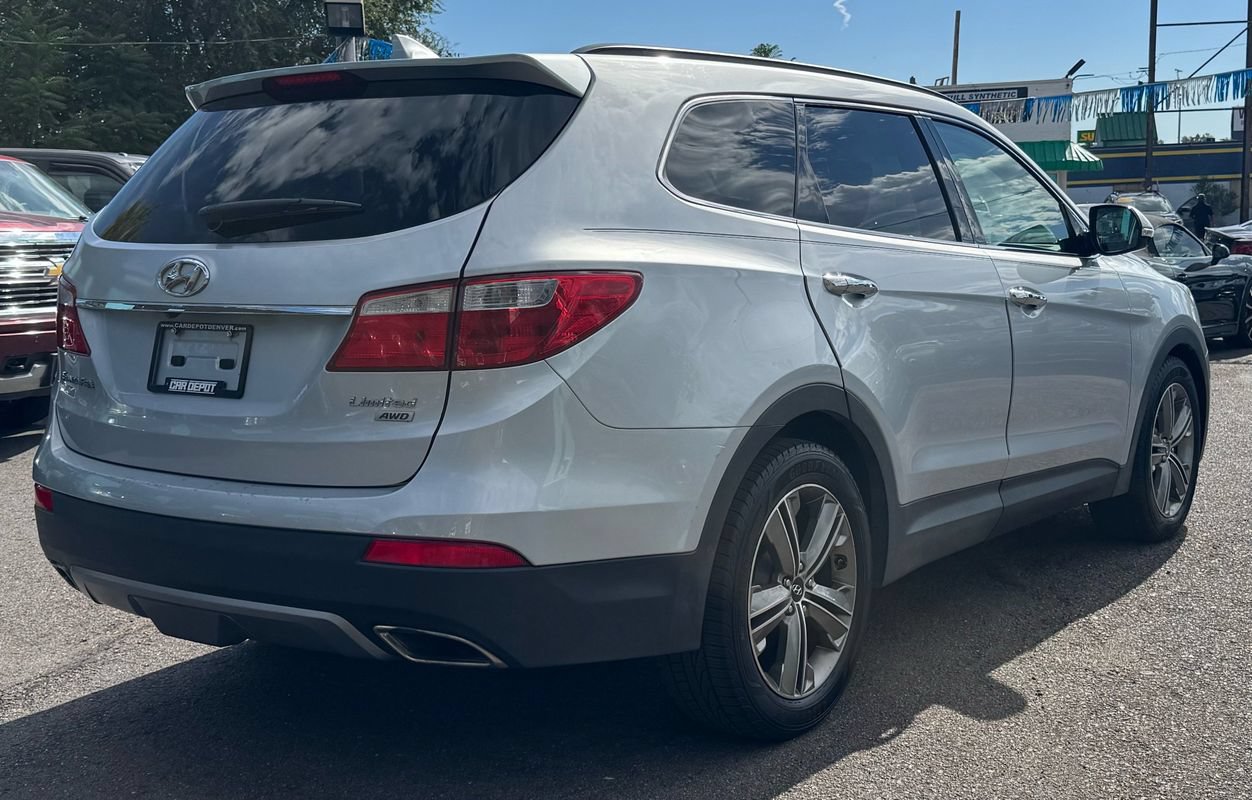 Used 2013 Hyundai Santa Fe Limited w/ Technology Pkg AWD/4WD image 3