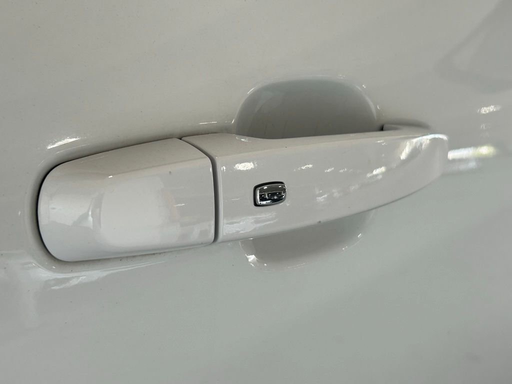 Used 2022 Chevrolet Equinox LS image 17