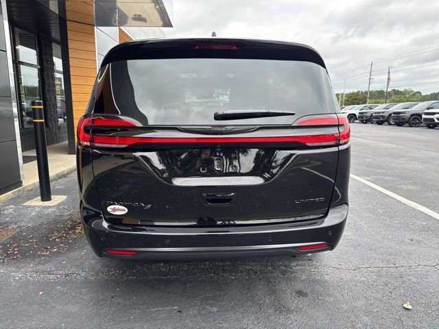 New 2026 Chrysler Pacifica Limited w/ S Appearance Package image 26