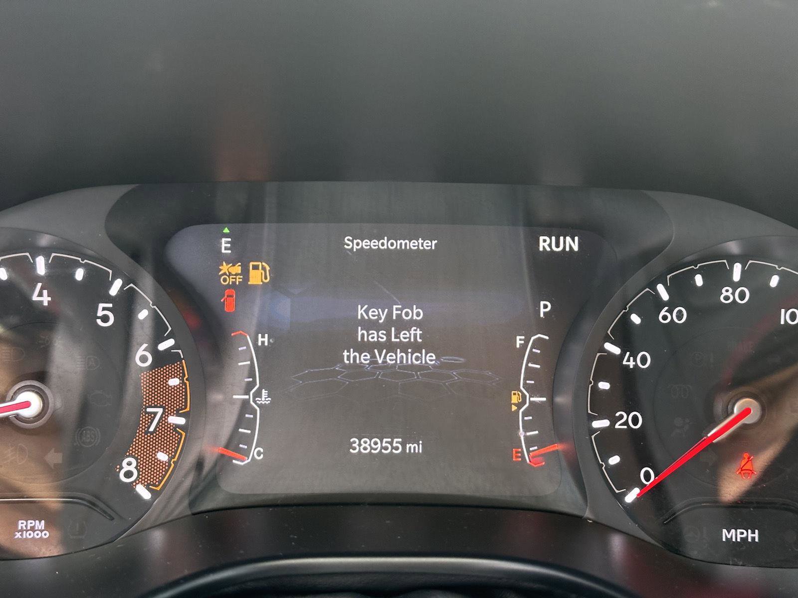 Used 2025 Jeep Compass Trailhawk AWD/4WD image 28