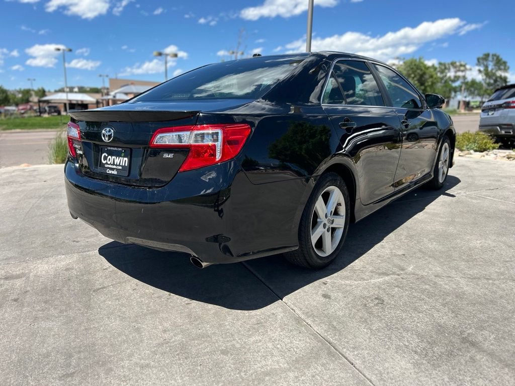 Used 2012 Toyota Camry SE w/ Leather Pkg FWD image 8