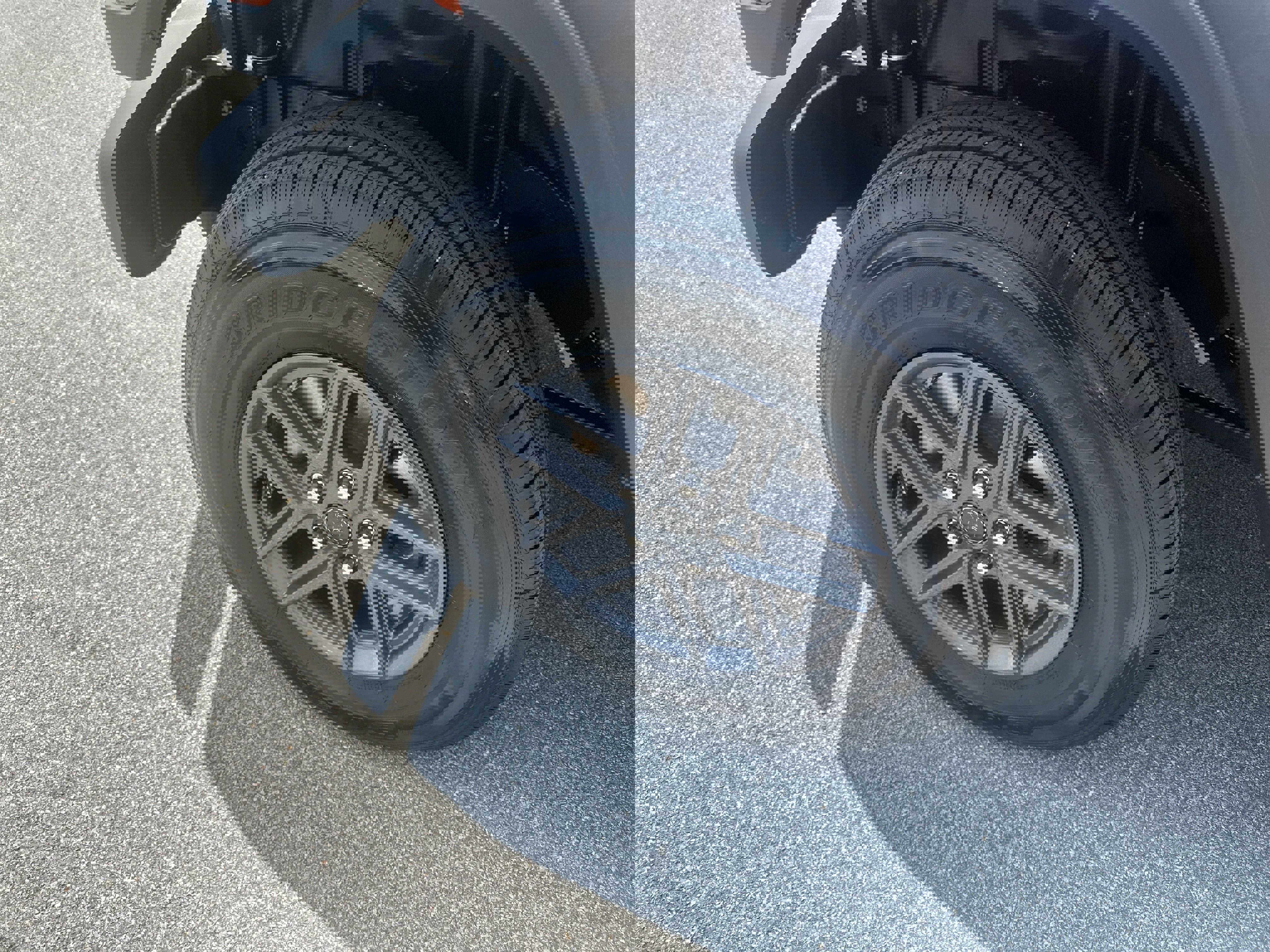 New 2025 Jeep Gladiator Sport image 12