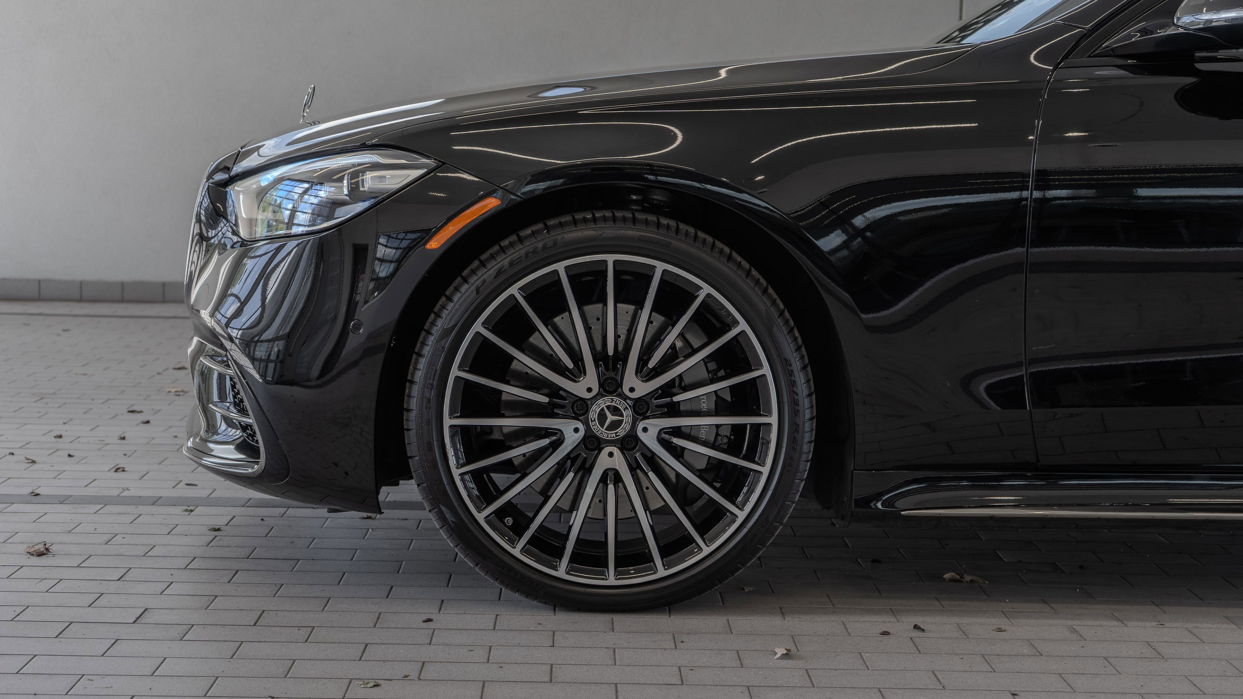 Certified 2023 Mercedes-Benz S 580 4MATIC Sedan image 4