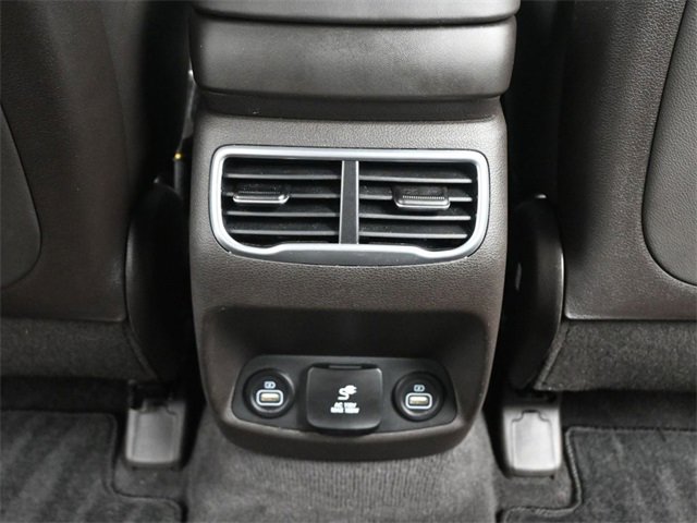 Used 2021 Hyundai Santa Fe Limited image 27