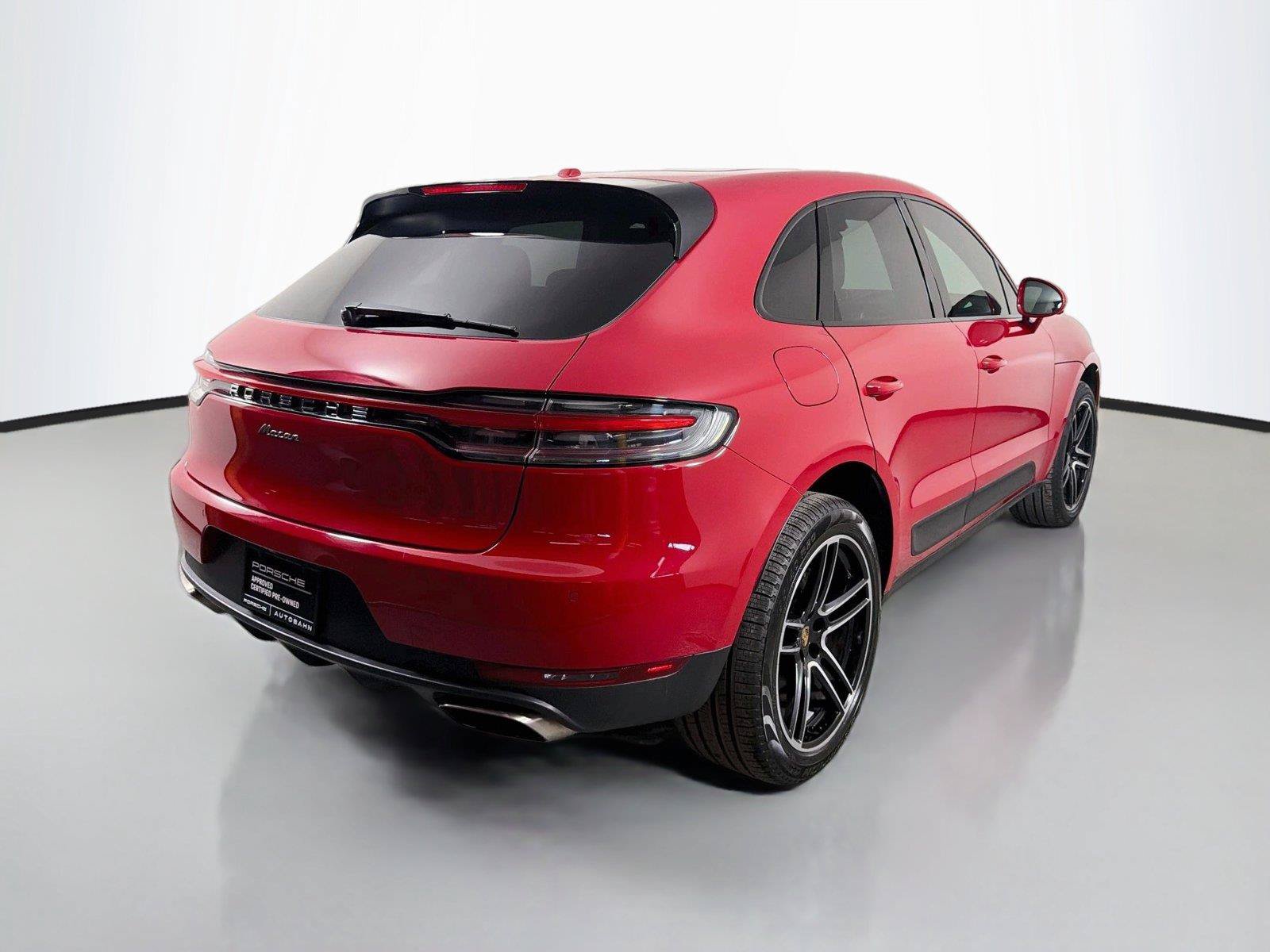 Certified 2021 Porsche Macan AWD/4WD image 7