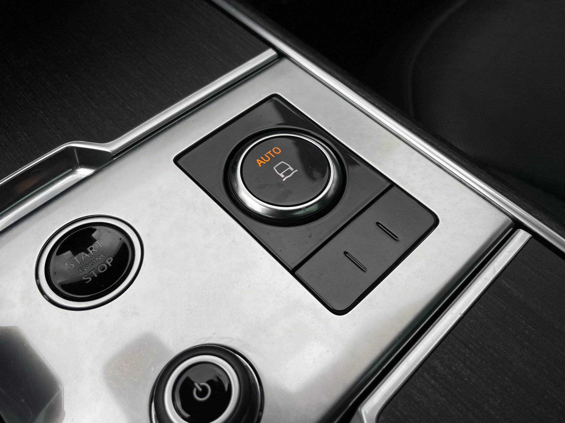 Used 2023 Land Rover Range Rover SE image 30