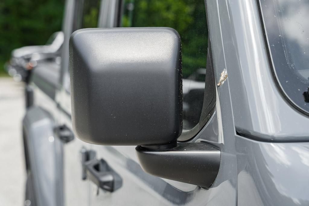 New 2025 Jeep Gladiator Sport AWD/4WD image 18