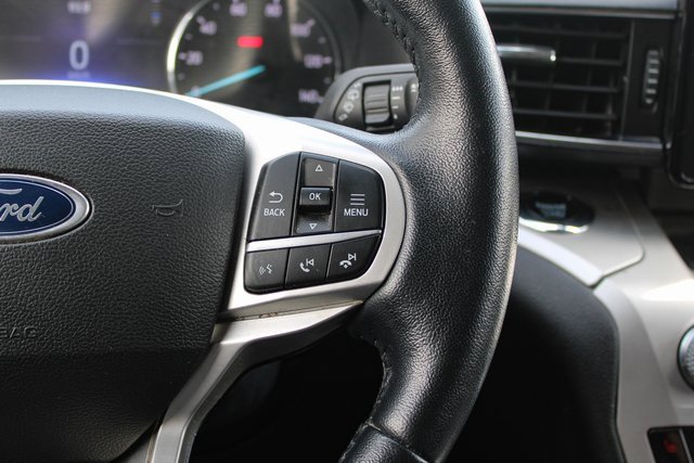 Used 2022 Ford Explorer XLT w/ Equipment Group 202A image 27