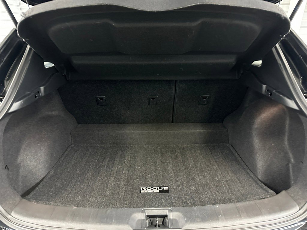 Used 2018 Nissan Rogue Sport S w/ S Appearance Package AWD/4WD image 21
