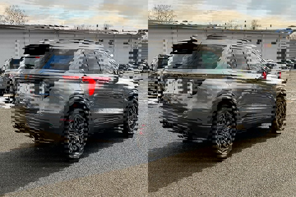 New 2026 Ford Explorer ST image 10