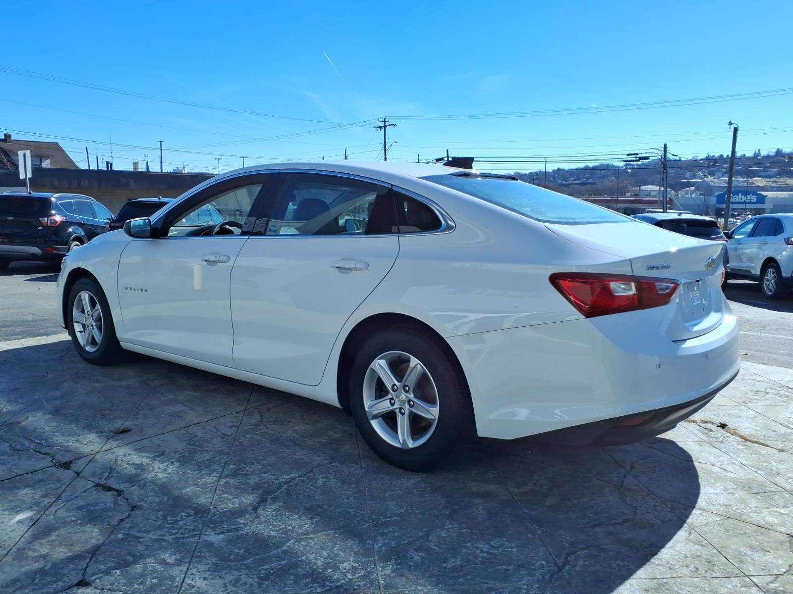 Used 2022 Chevrolet Malibu LS w/ Driver Confidence Package image 4