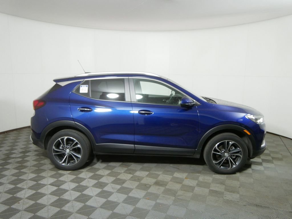 Used 2023 Buick Encore GX Select image 2