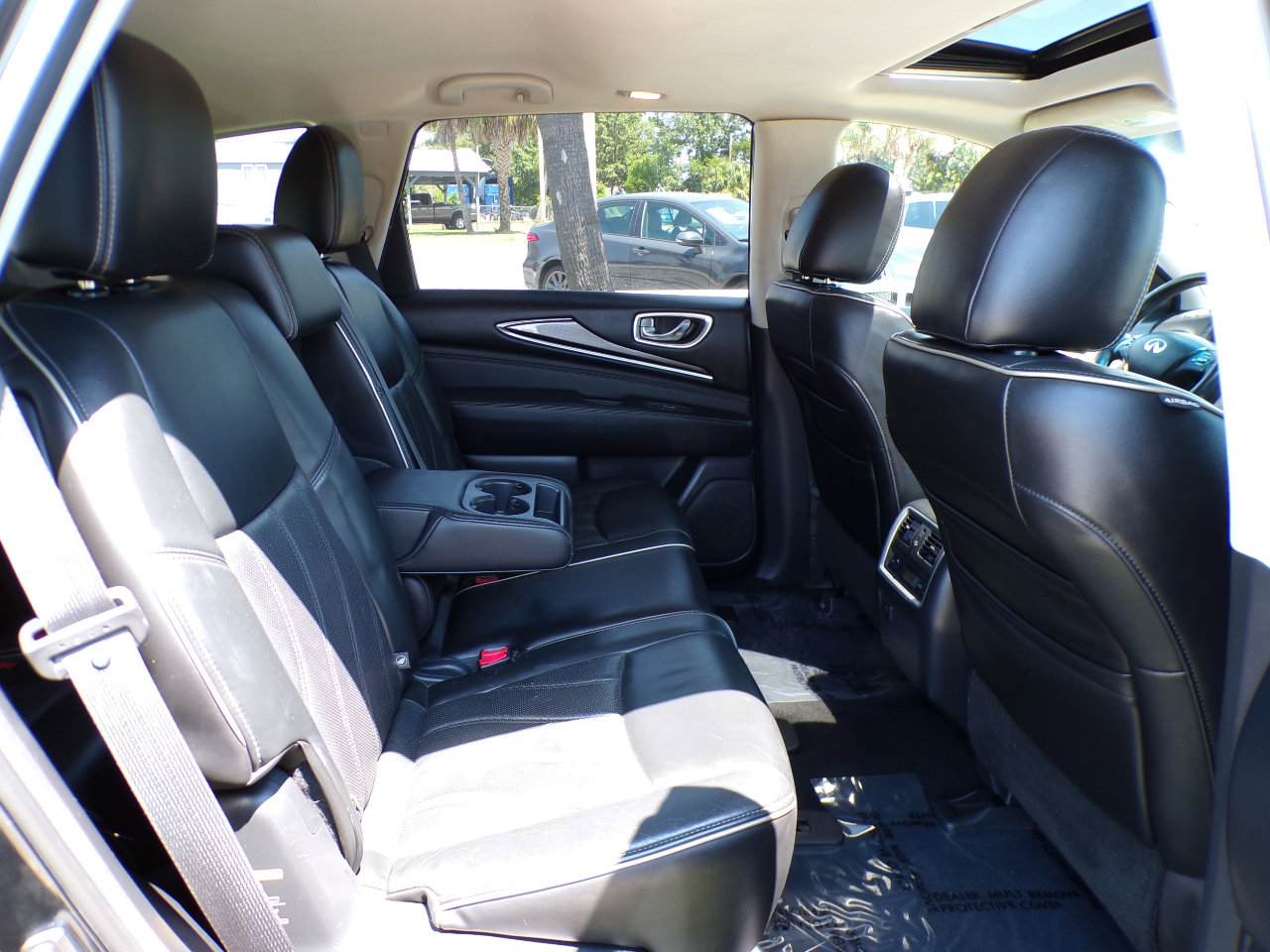 Used 2016 INFINITI QX60 AWD w/ Premium Plus Package image 24