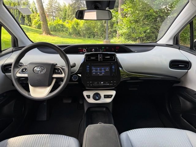 Used 2017 Toyota Prius Two FWD image 12