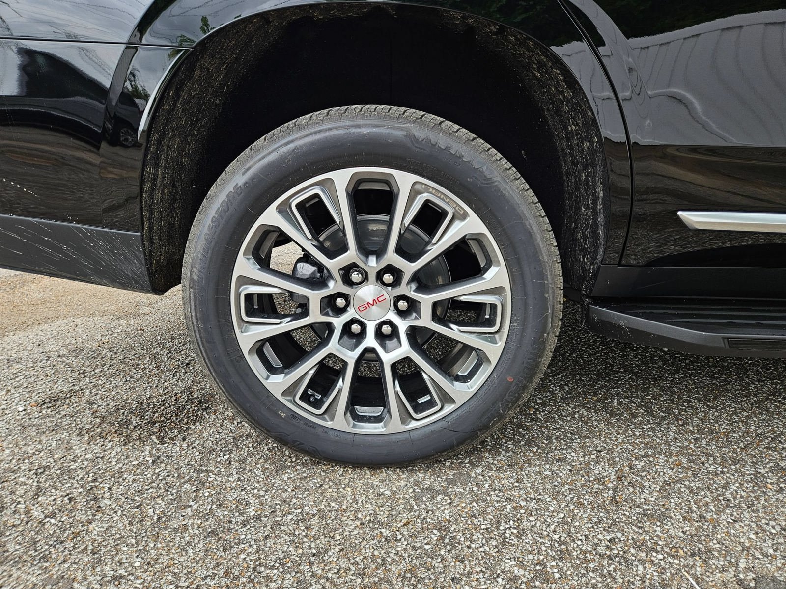 New 2026 GMC Yukon Denali AWD/4WD image 31