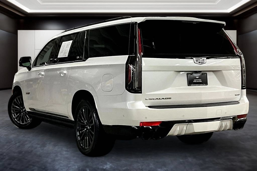 Certified 2023 Cadillac Escalade ESV V AWD/4WD image 4