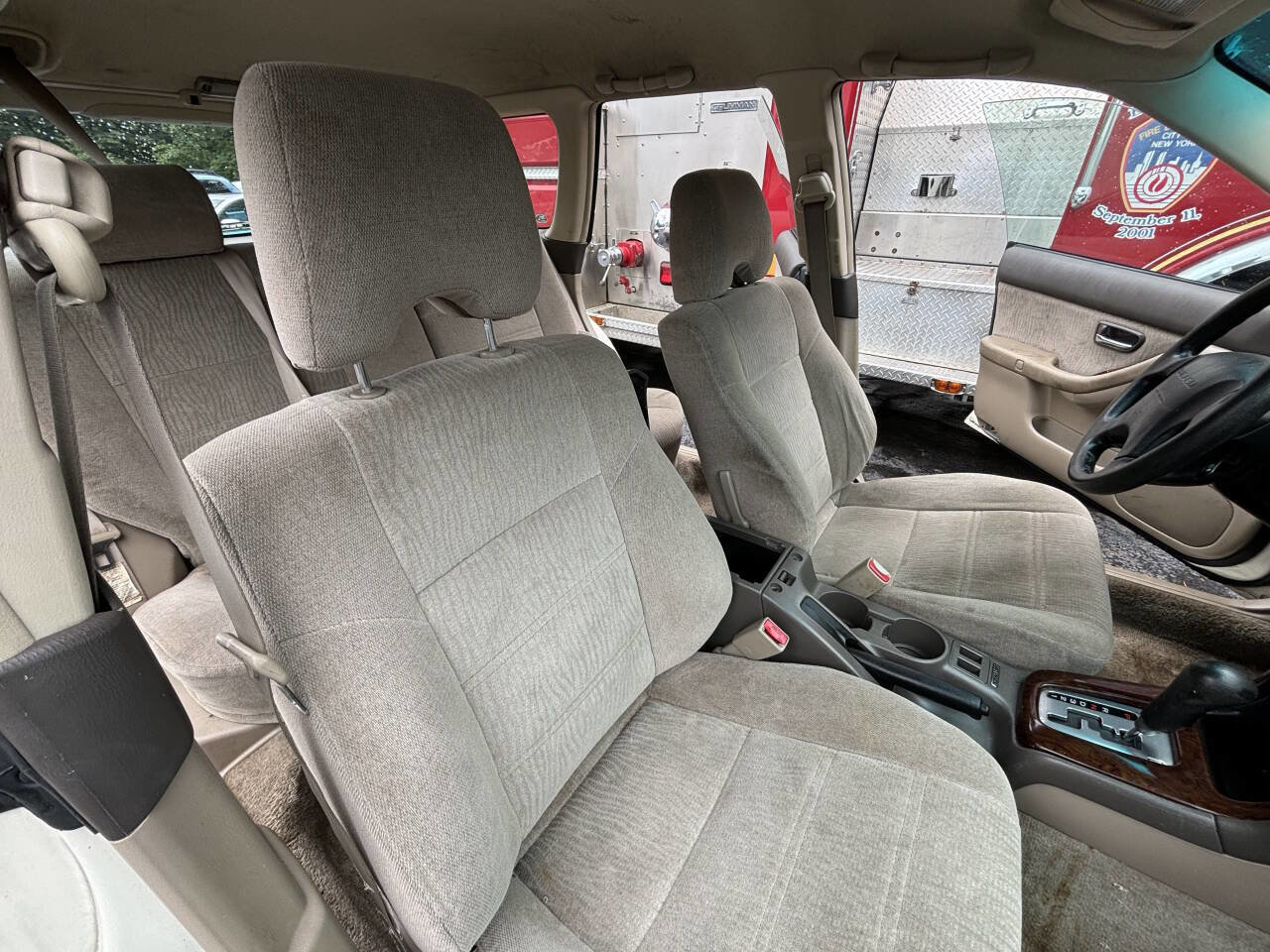 Used 2002 Subaru Outback Wagon AWD/4WD image 16