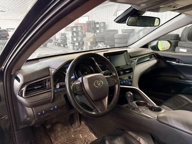 Used 2021 Toyota Camry SE FWD image 8