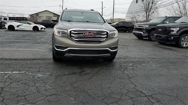 Used 2019 GMC Acadia SLE w/ Driver Alert Package I image 3