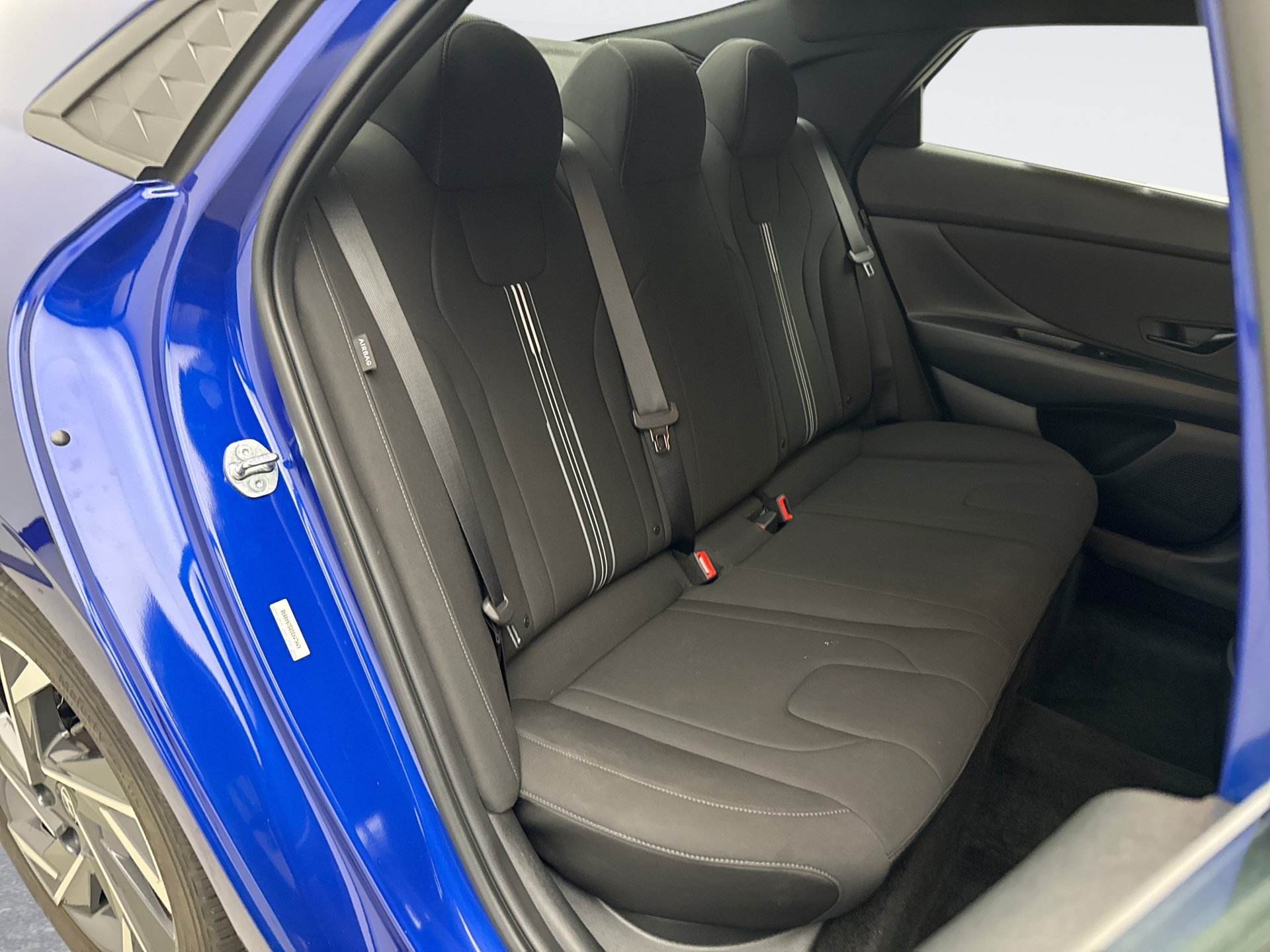 Used 2025 Hyundai Elantra Sport FWD image 17