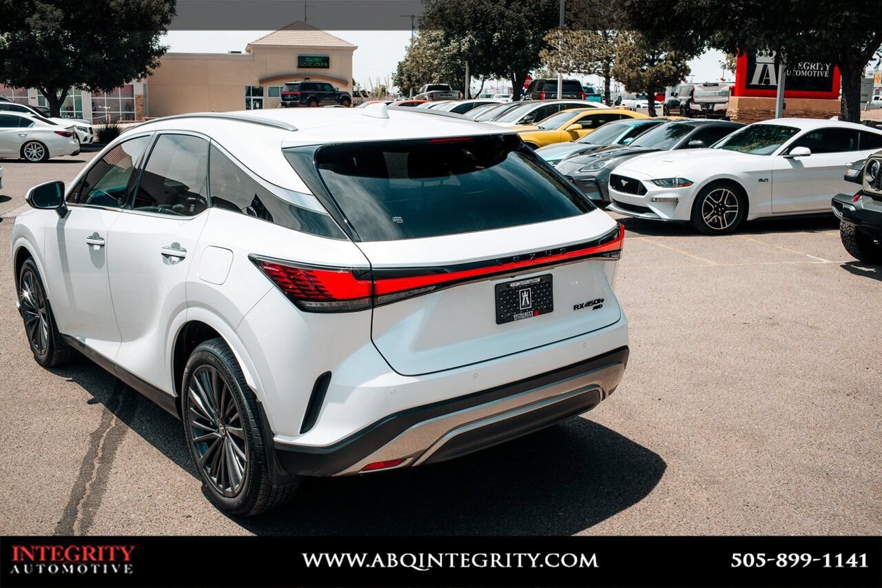 Used 2026 Lexus RX 450h AWD w/ Convenience Package image 15