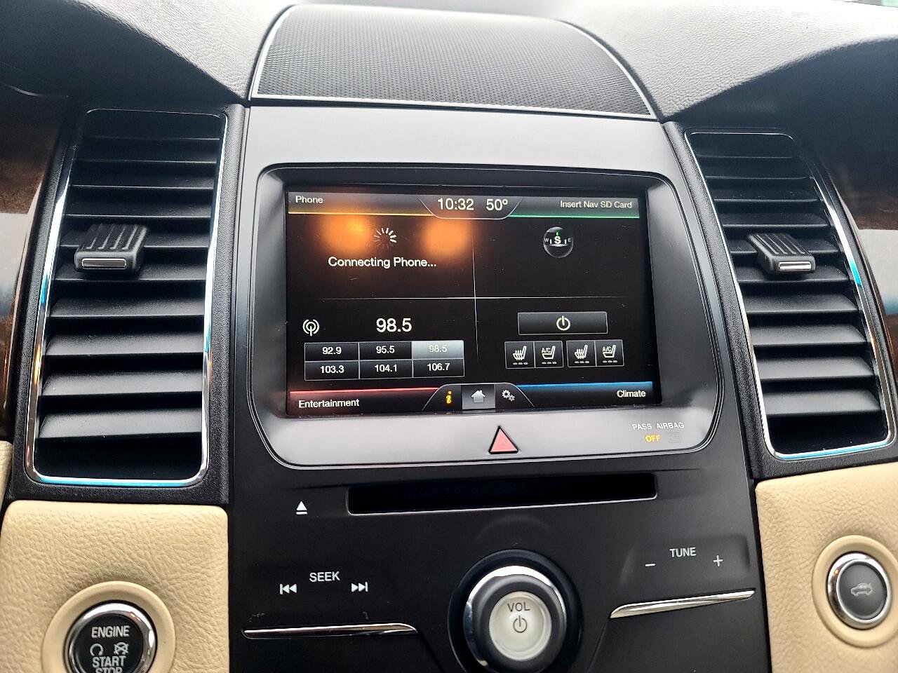 Used 2015 Ford Taurus Limited image 18