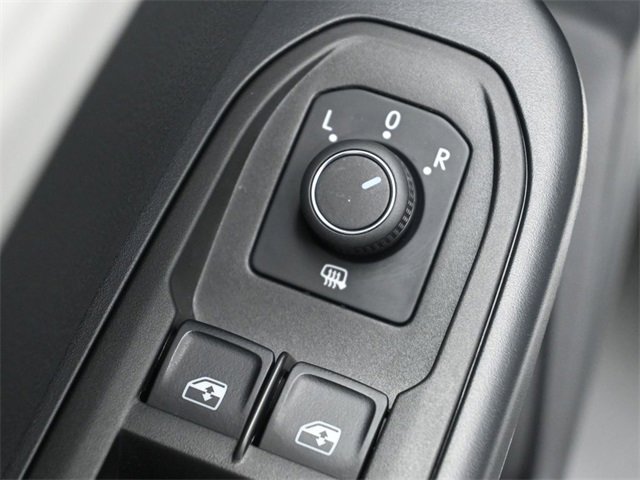 Used 2025 Volkswagen Taos SE w/ Panoramic Sunroof Package image 12