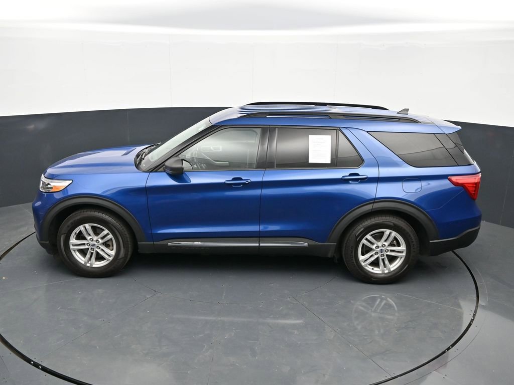 Used 2022 Ford Explorer XLT w/ Equipment Group 202A RWD image 37