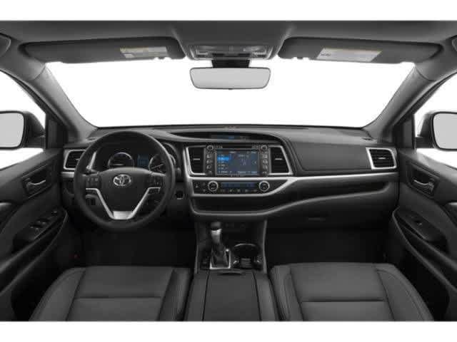 Used 2019 Toyota Highlander Limited AWD/4WD image 4