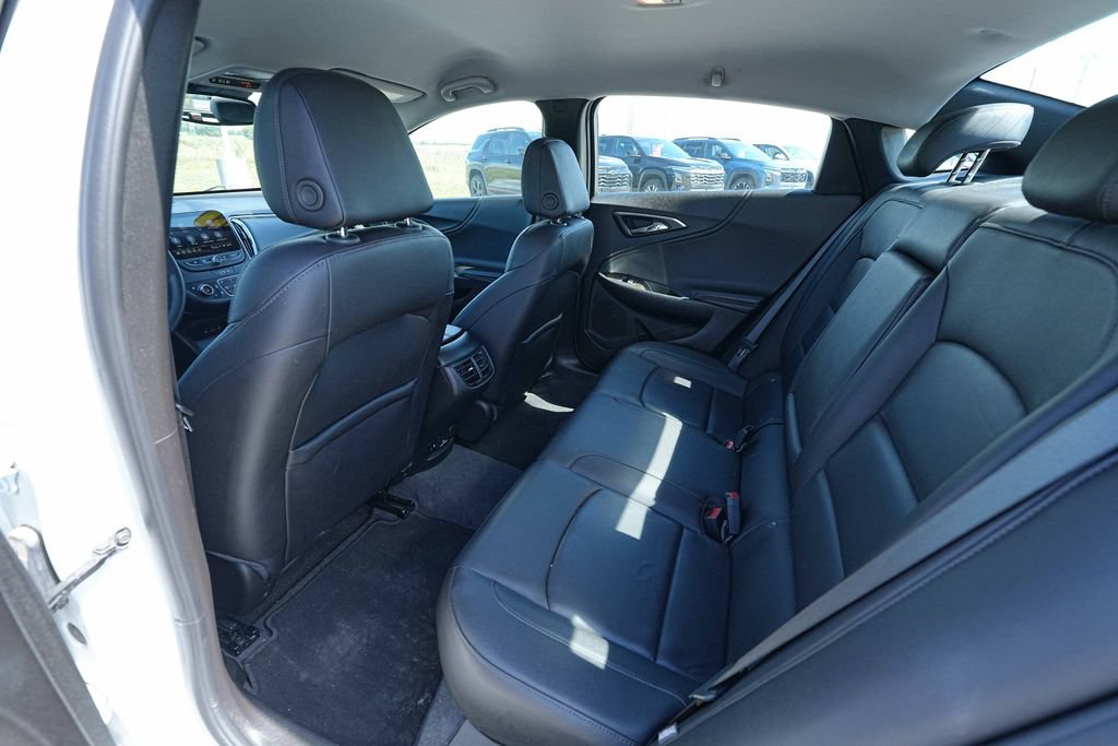 Used 2024 Chevrolet Malibu LT FWD image 18