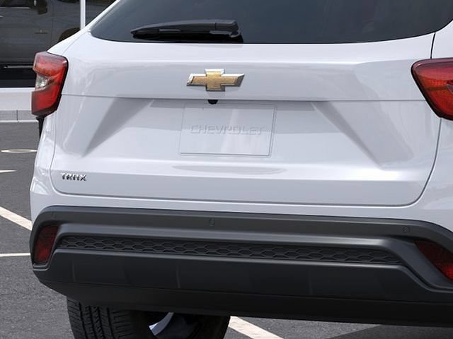 New 2026 Chevrolet Trax LS w/ LS Convenience Package FWD image 14