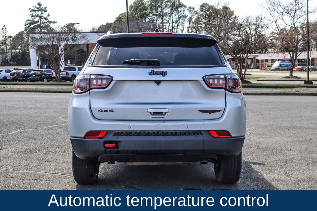 Used 2024 Jeep Compass Trailhawk image 6