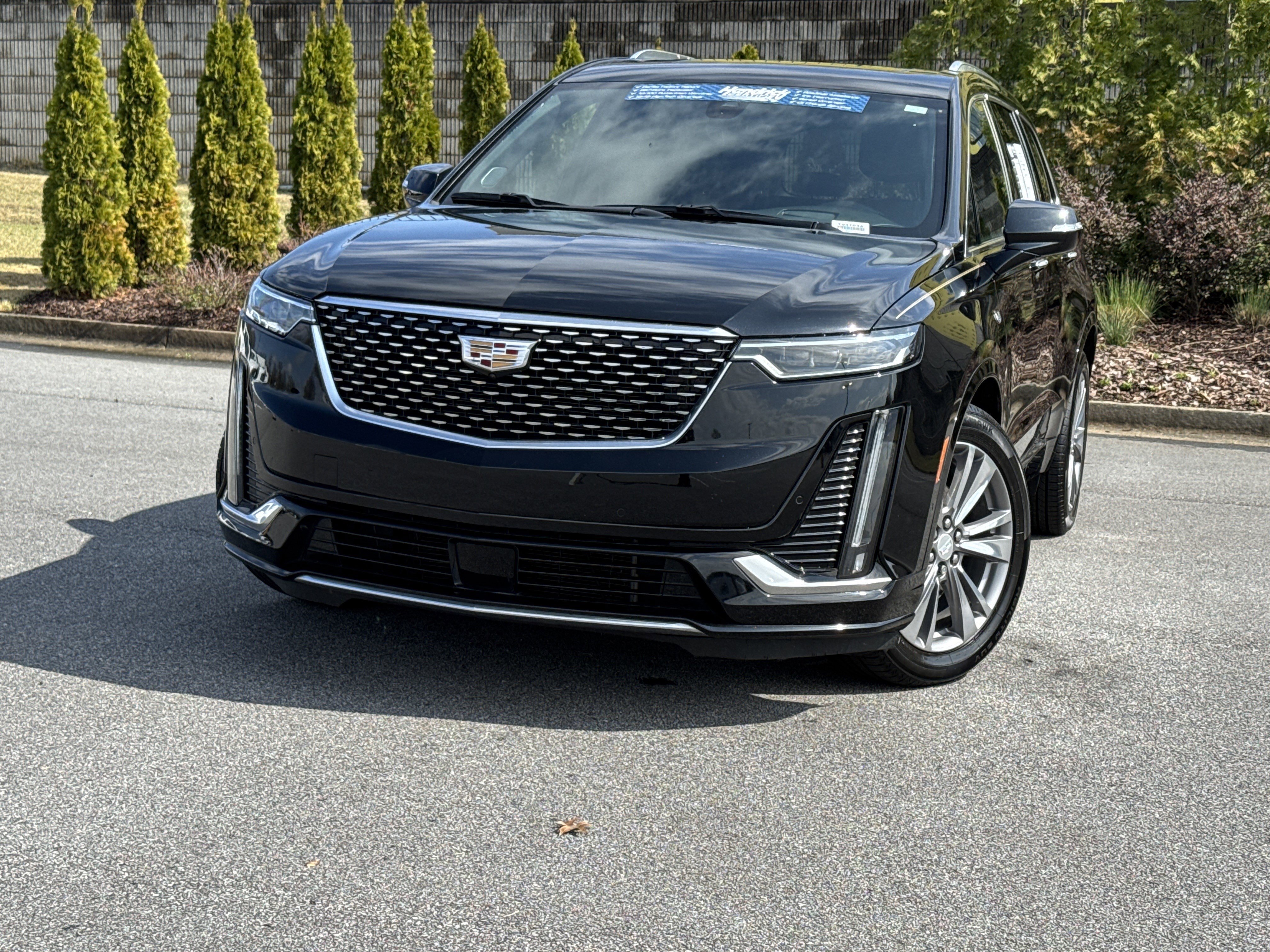 Used 2022 Cadillac XT6 Premium Luxury w/ Technology Package image 5