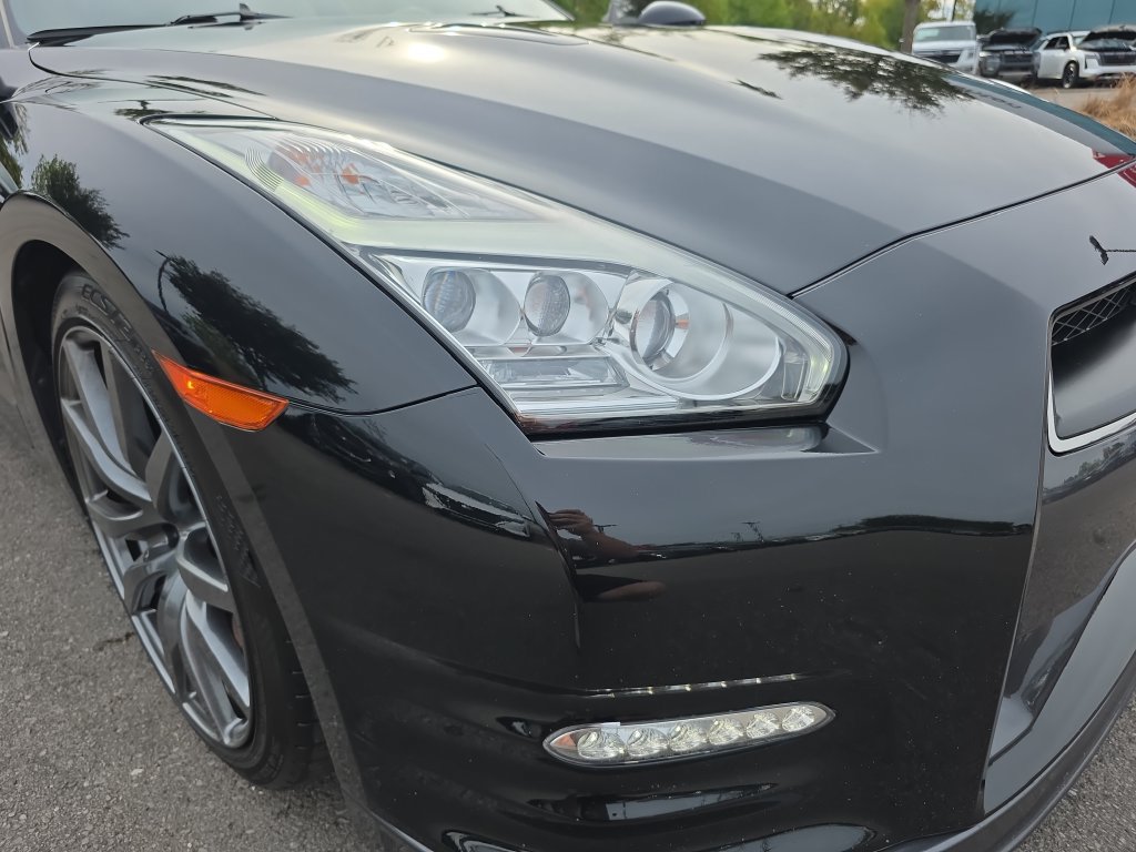 Used 2015 Nissan GT-R Premium AWD/4WD image 37
