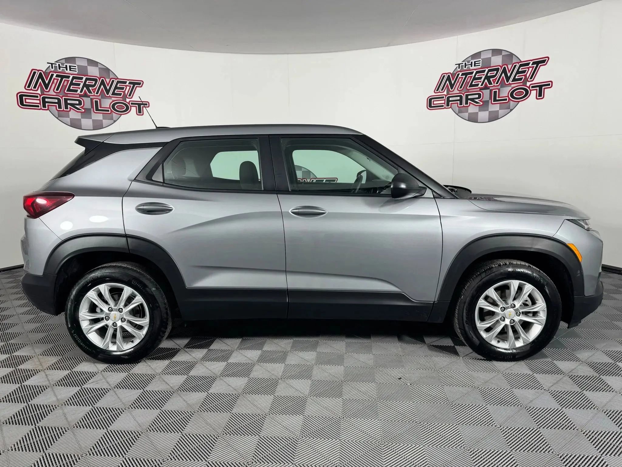 Used 2023 Chevrolet TrailBlazer LS AWD/4WD image 8